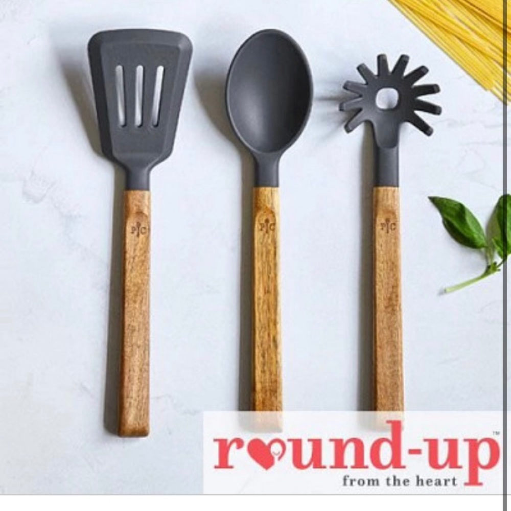 Pampered chef silicone and wood utensils set